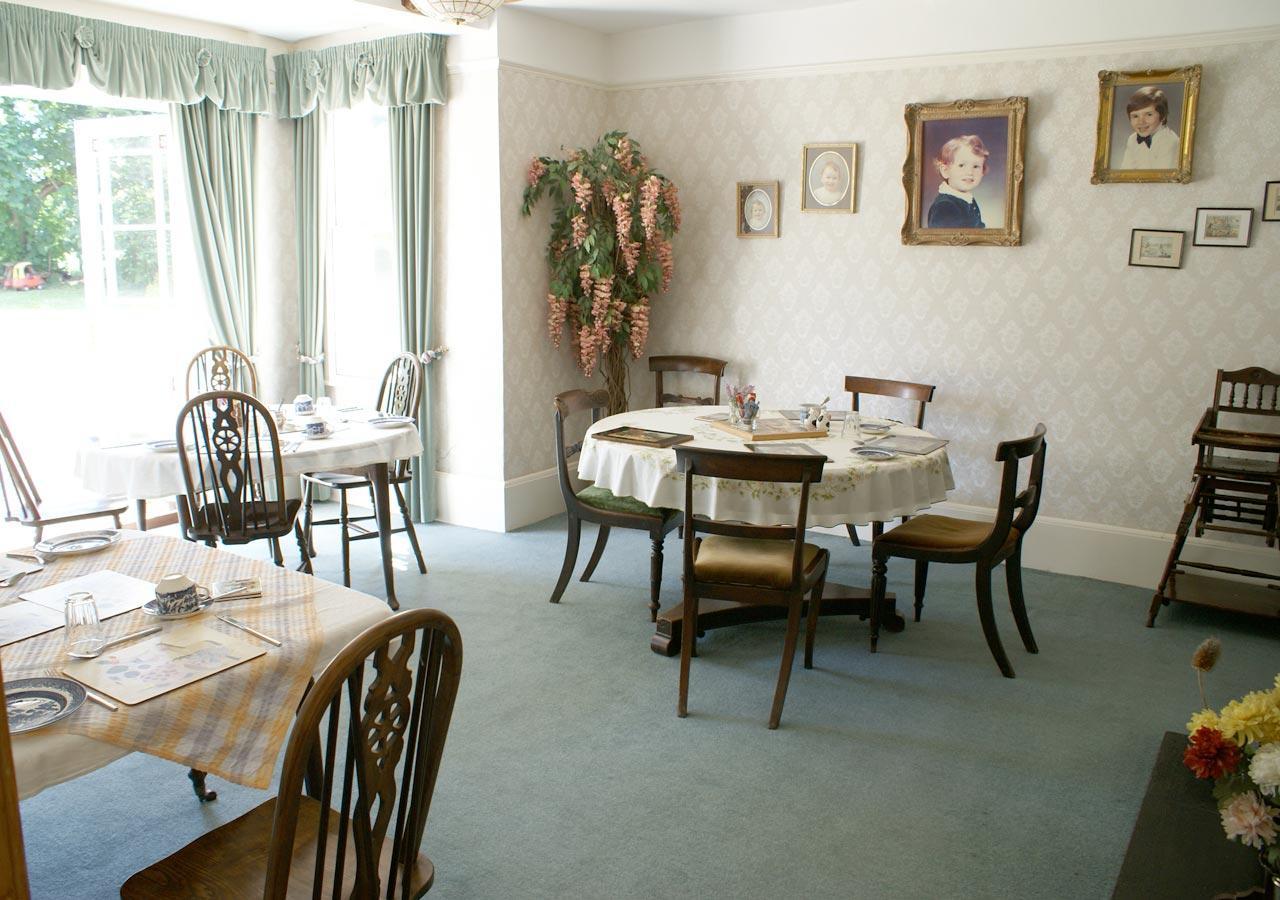 Haselor Farm B & B 이브샘 외부 사진